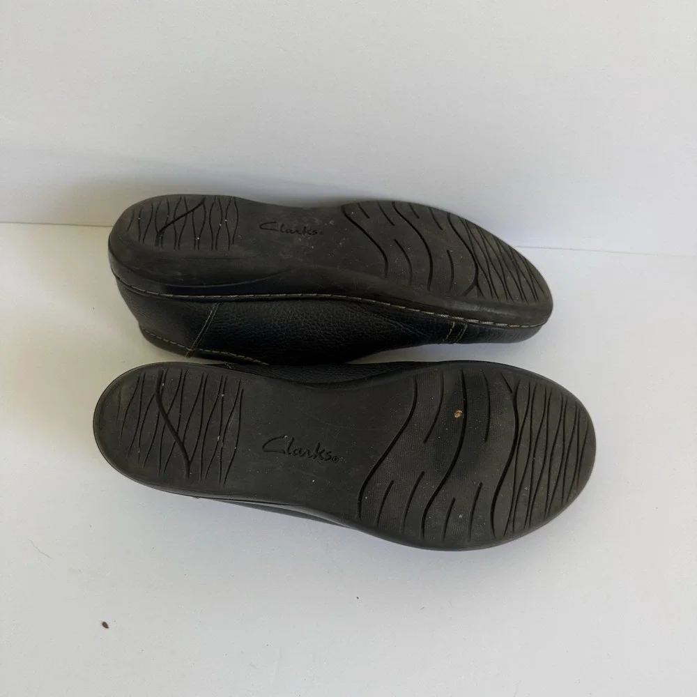 Clarks Soft Cushion Leather Slip On Double Button Loafers Women's 10M Navy Blue